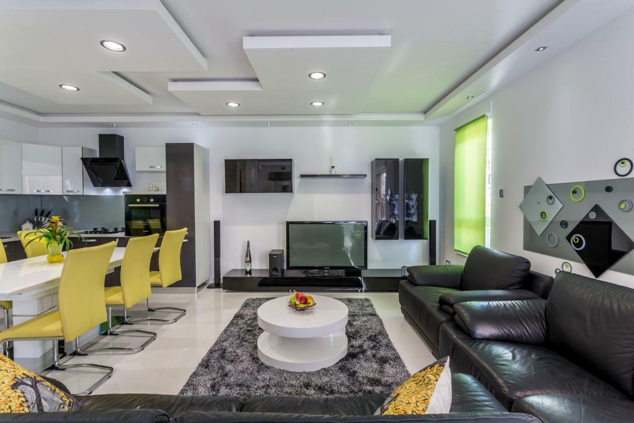 Sea Pearl Luxury Apartment Podstrana Bagian luar foto